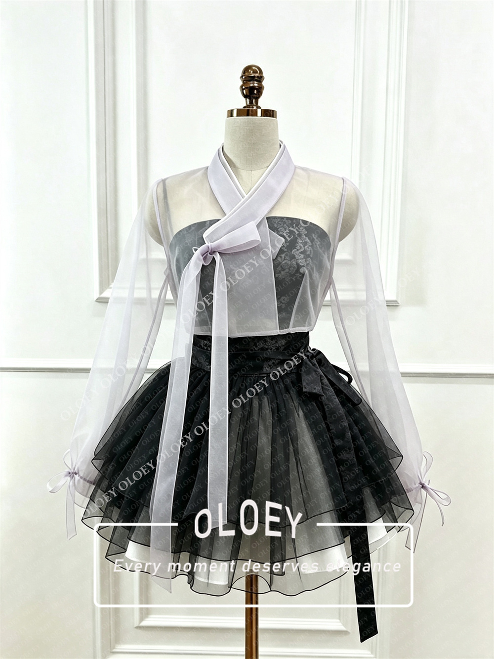 OLOEY 모던 블랙 레드 짧은 콘서트 한복 세트 2  - Modern Korean Lifestyle 리뷰 및 가격